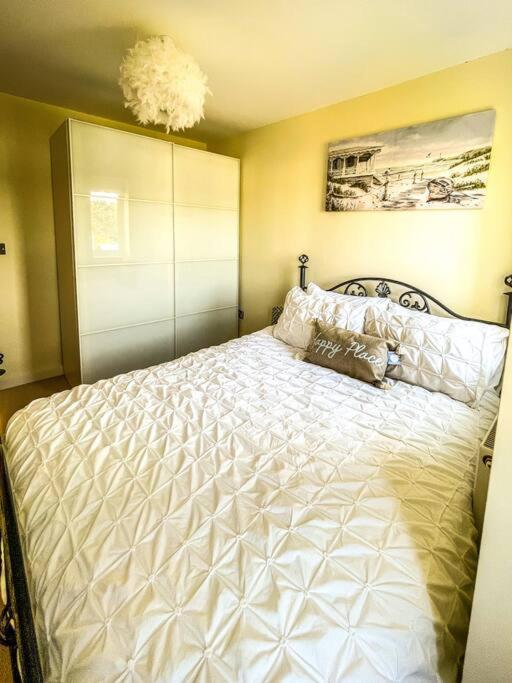 Soho Beach Apartment With Fabulous Sea View And 2 Minutes To The Beach With Free Parking And Netflix 伯恩茅斯 外观 照片